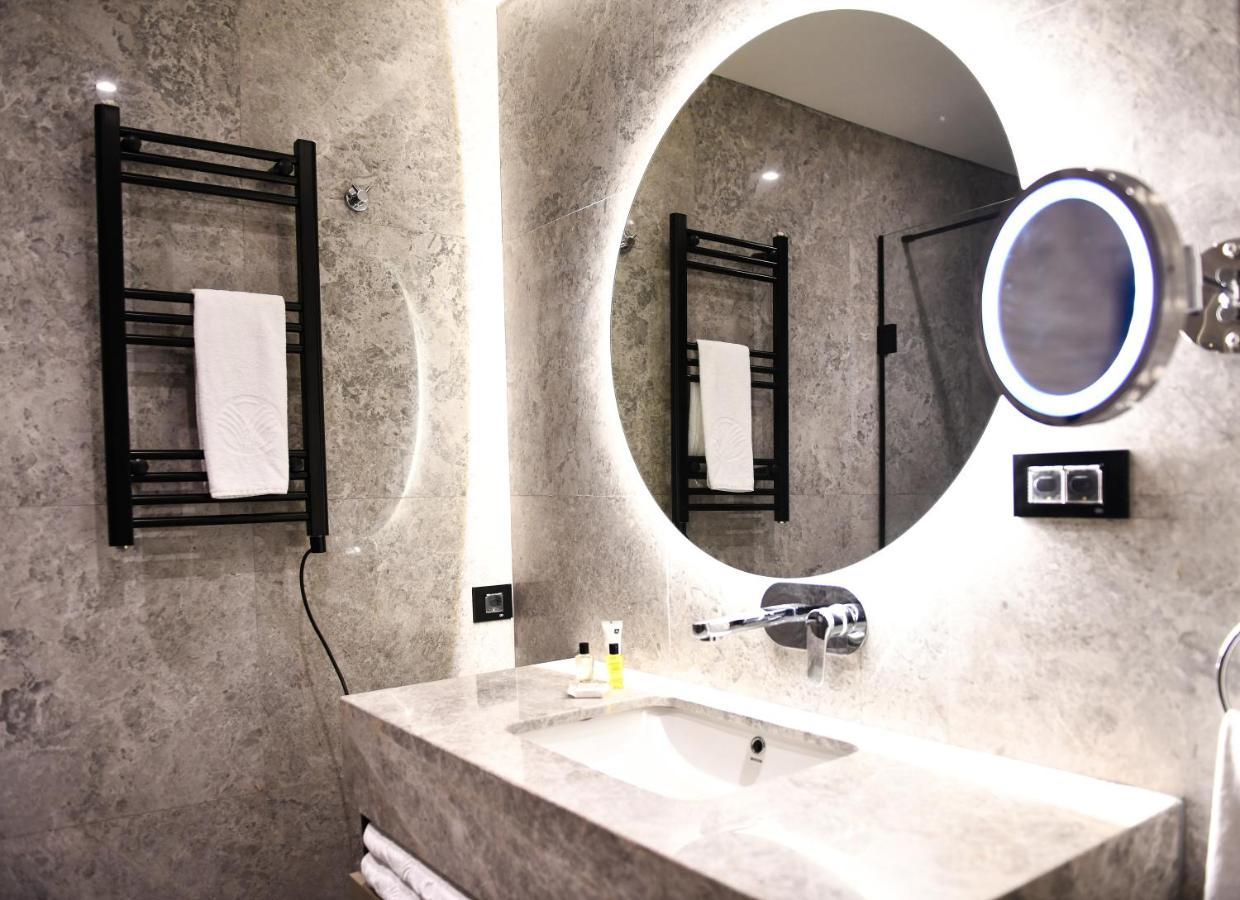 Westside Residences By Rotana Istanbul Exterior foto
