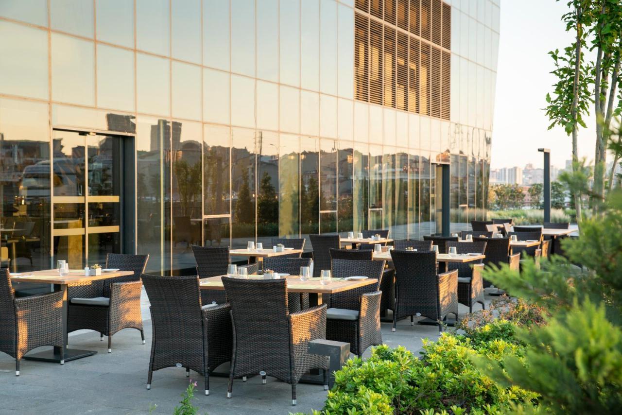 Westside Residences By Rotana Istanbul Exterior foto