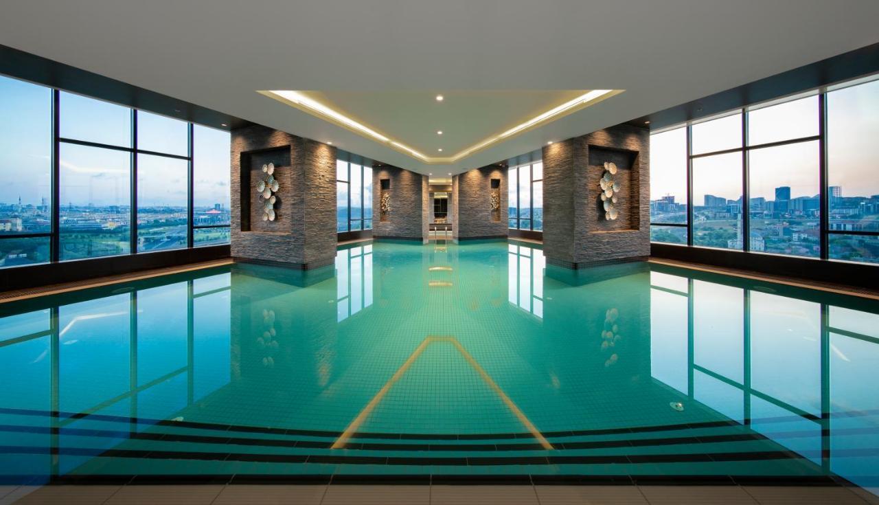Westside Residences By Rotana Istanbul Exterior foto